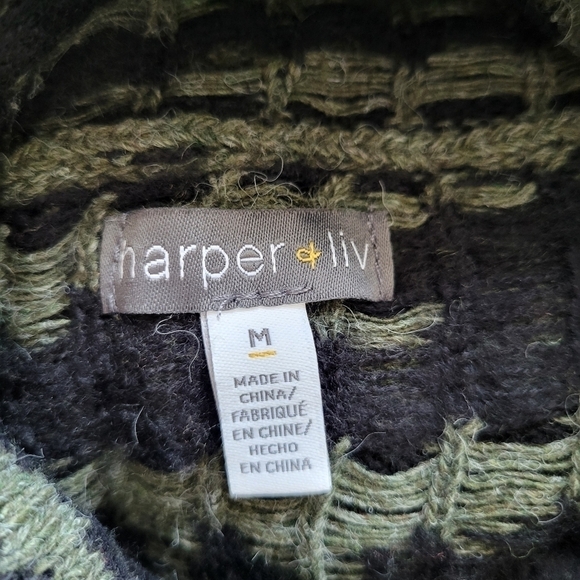☀️Harper and Liv Green Mixed Animal Print Sweater - Picture 7 of 10
